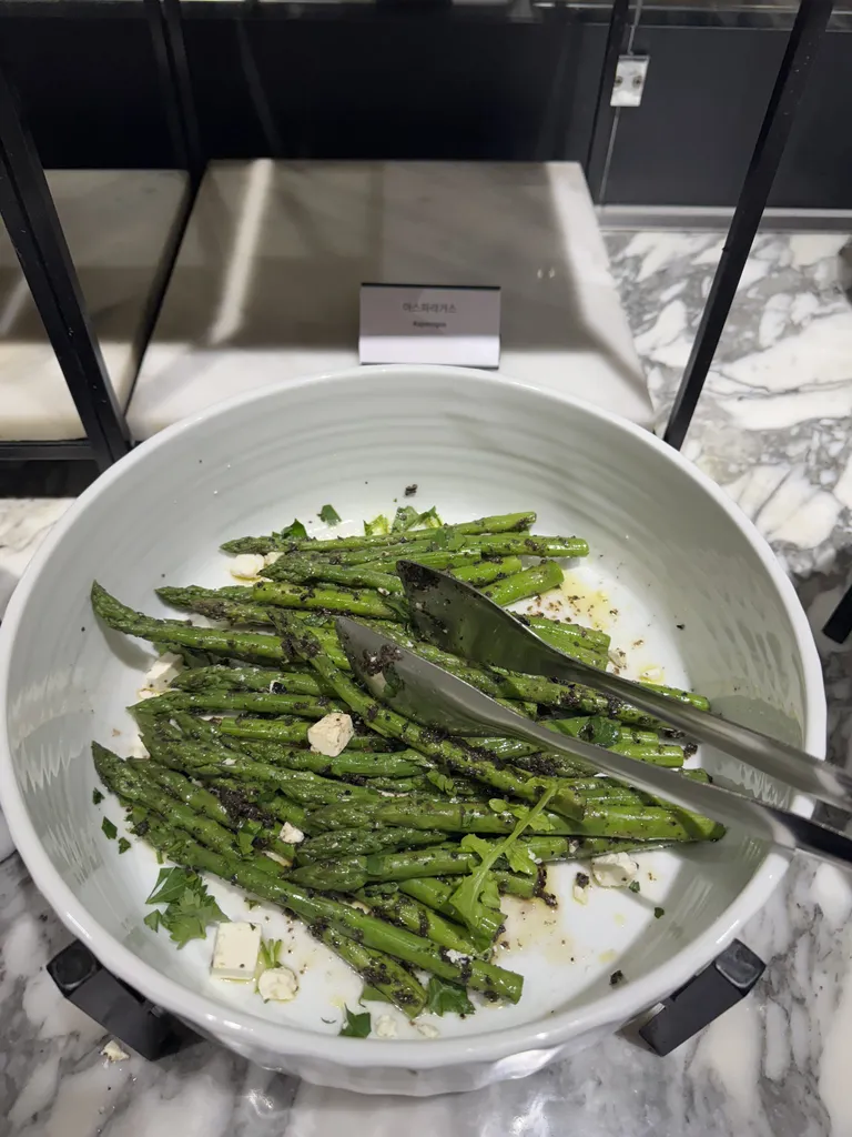 켄싱턴호텔 아시안음식1